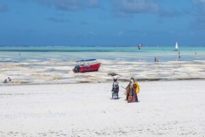Zanzibar aktywnie: Kitesurfing w Paje i safari w kontynentalnej Tanzanii